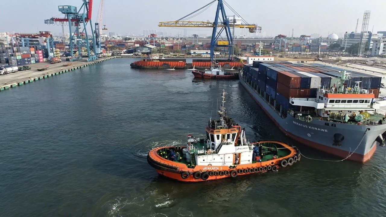 Pelindo Terapkan OPS di Tanjung Priok, Emisi Kapal Bisa Turun hingga 75 Persen